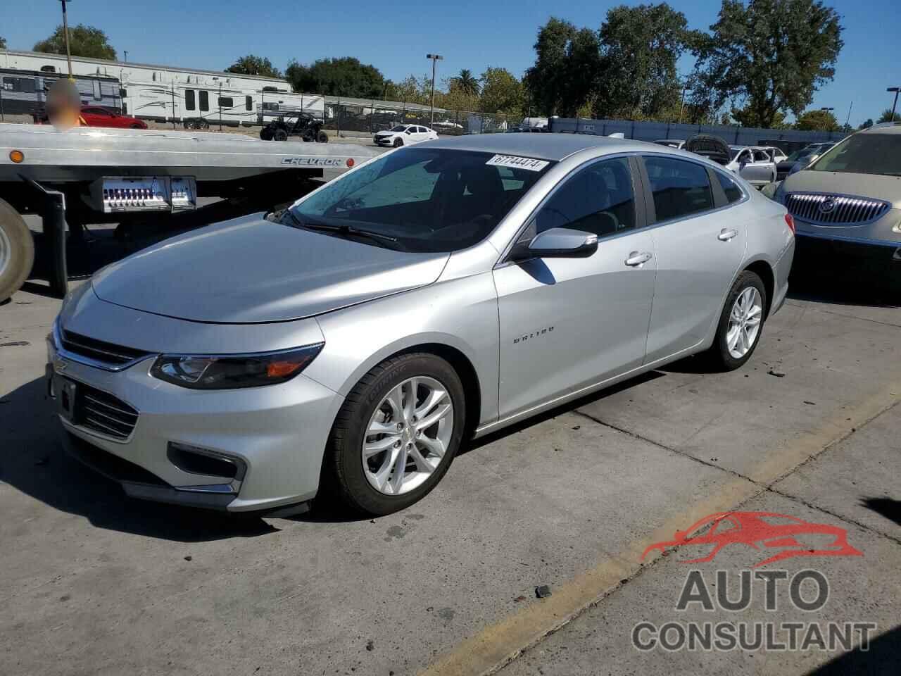 CHEVROLET MALIBU 2017 - 1G1ZE5ST1HF282888