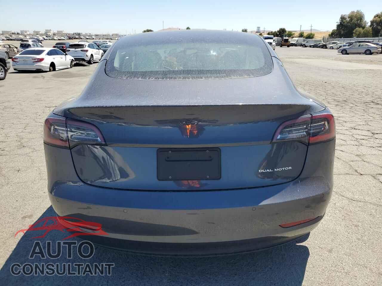 TESLA MODEL 3 2021 - 5YJ3E1EB2MF926566