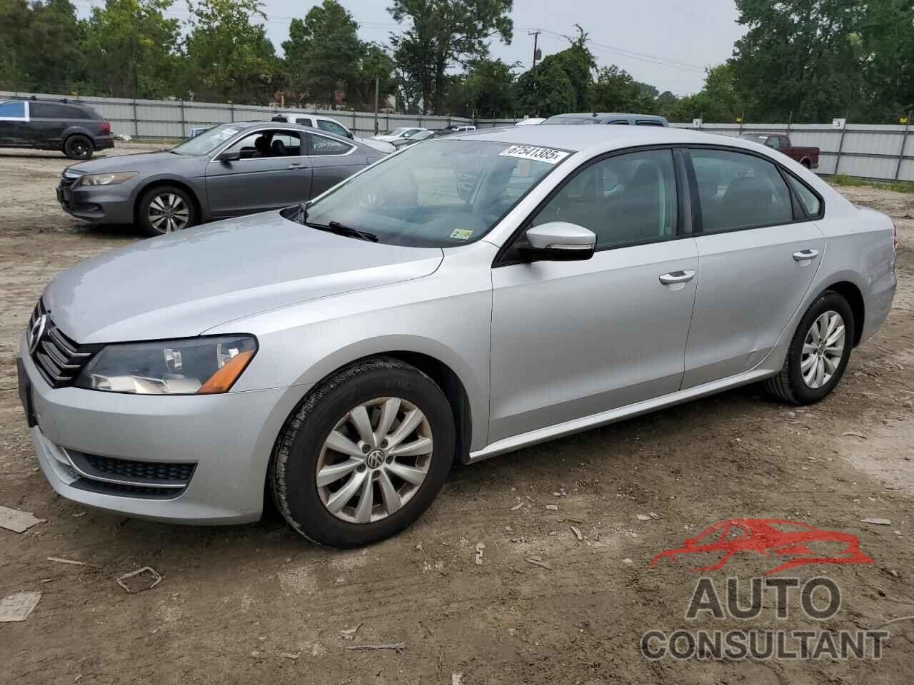 VOLKSWAGEN PASSAT 2012 - 1VWAP7A31CC110587
