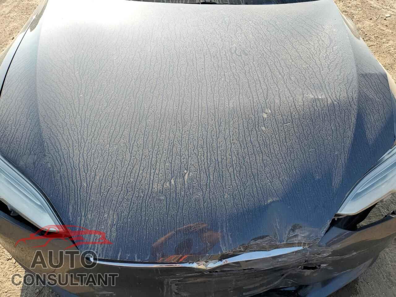 TESLA MODEL S 2018 - 5YJSA1E20JF260245