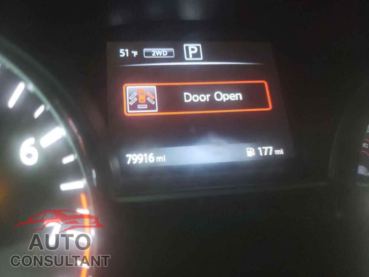 NISSAN PATHFINDER 2017 - 5N1DR2MM4HC605015