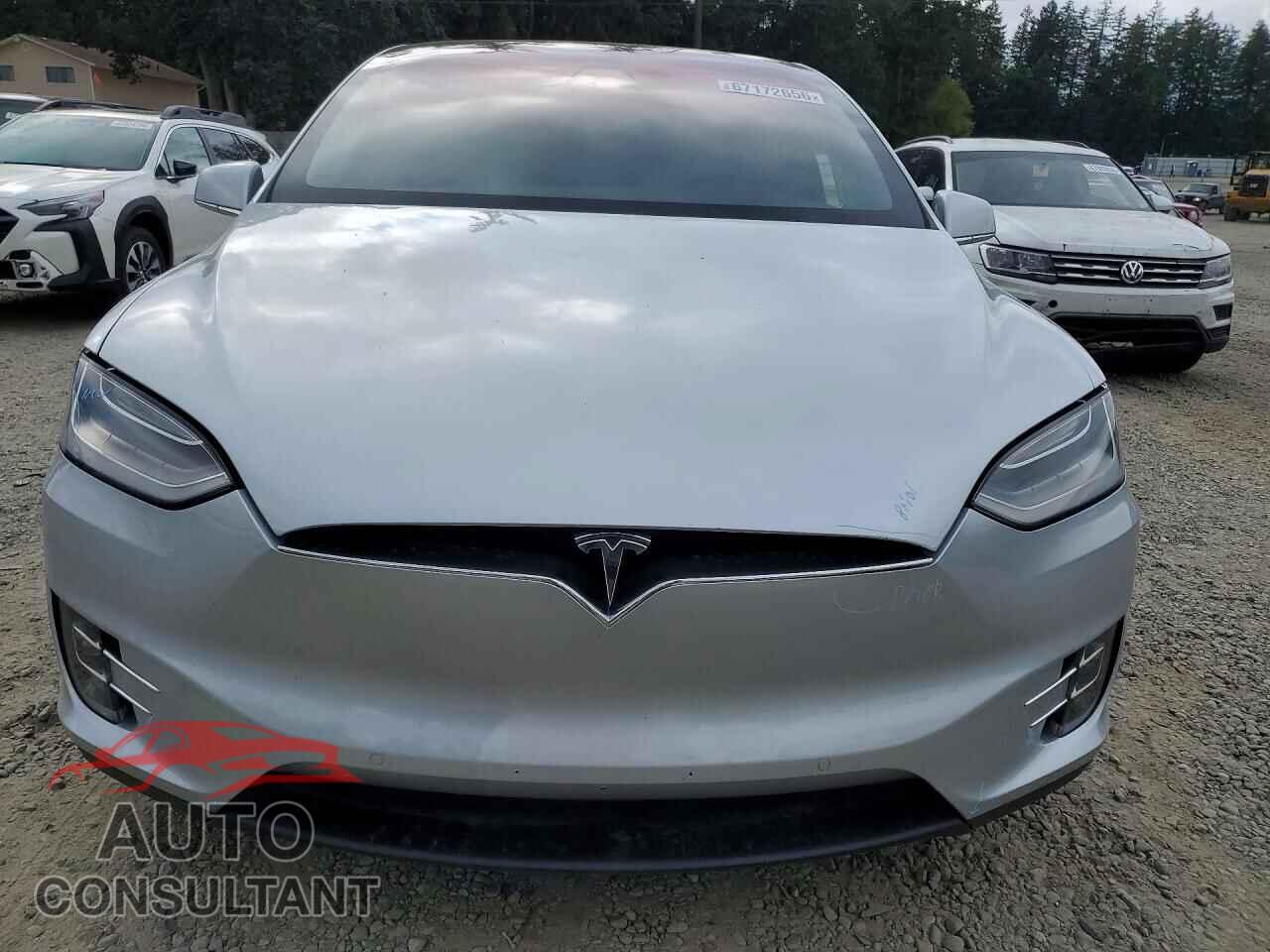 TESLA MODEL X 2017 - 5YJXCBE25HF050482