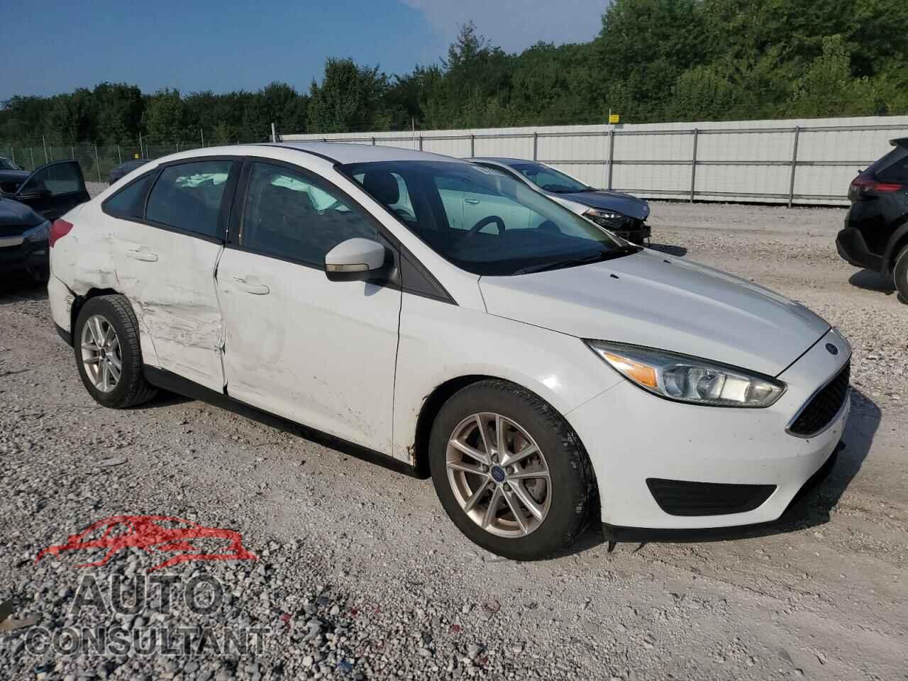 FORD FOCUS 2015 - 1FADP3F28FL316976