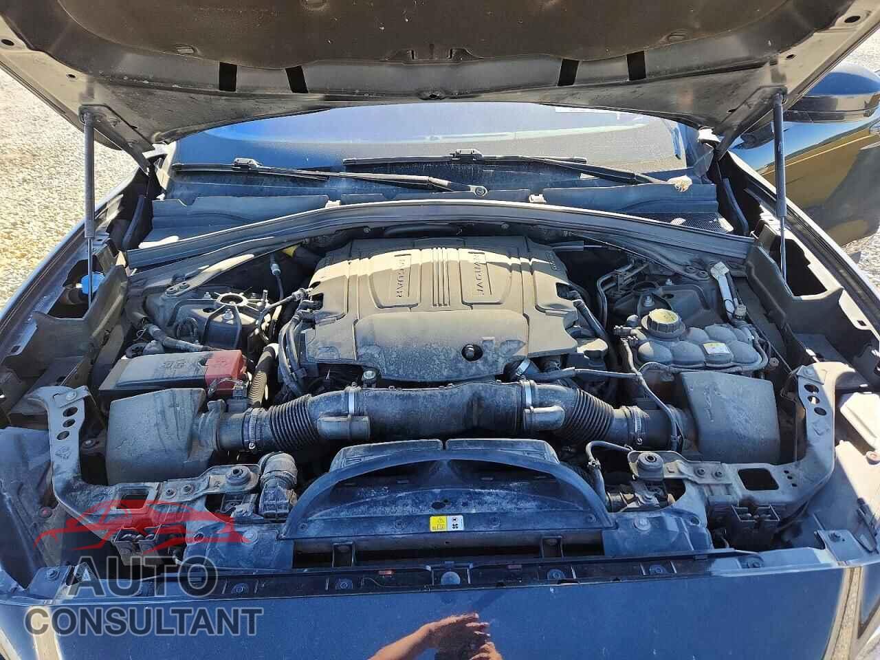 JAGUAR F-PACE 2017 - SADCK2BV8HA067872