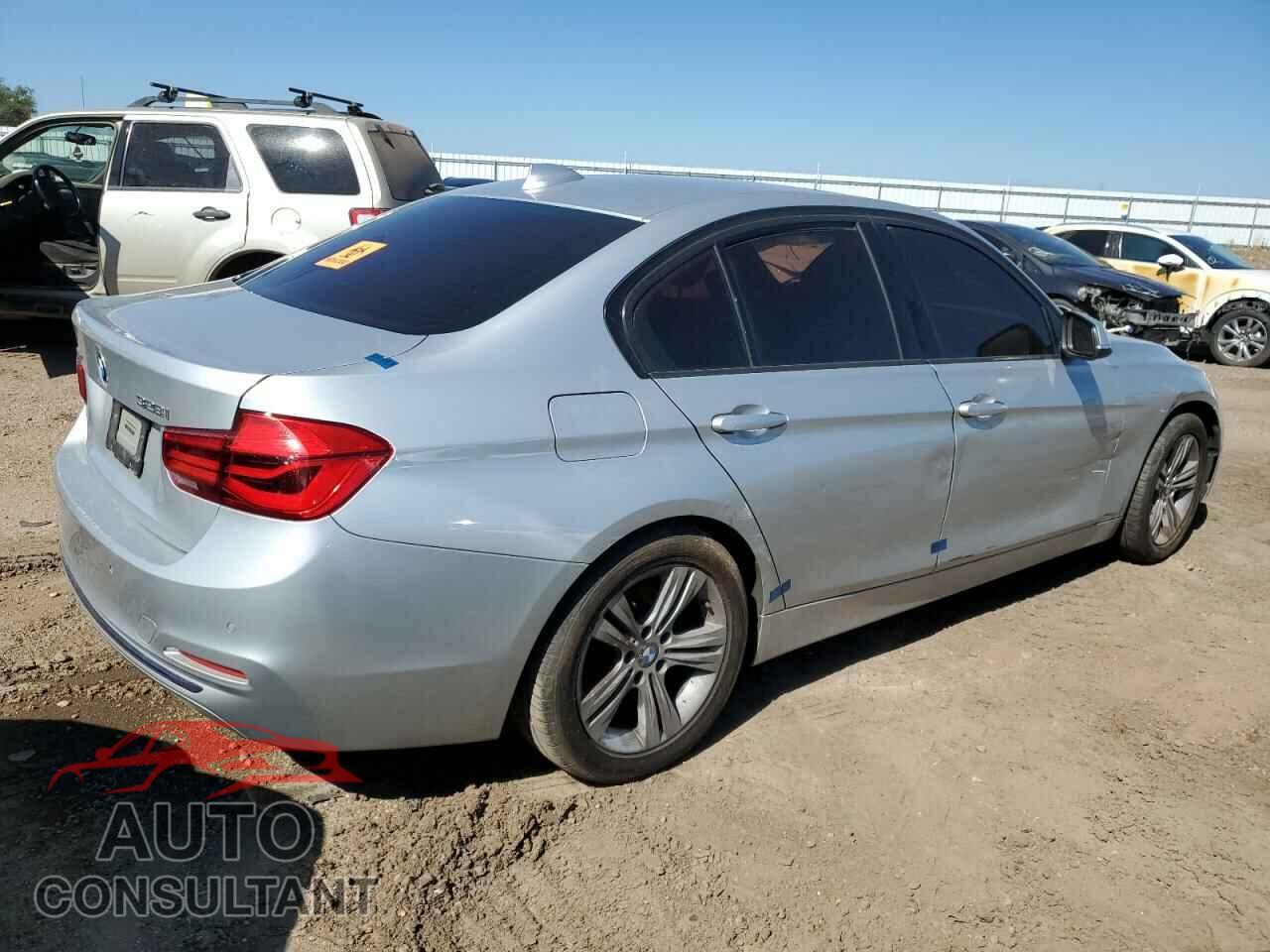 BMW 3 SERIES 2016 - WBA8E3G51GNU04877