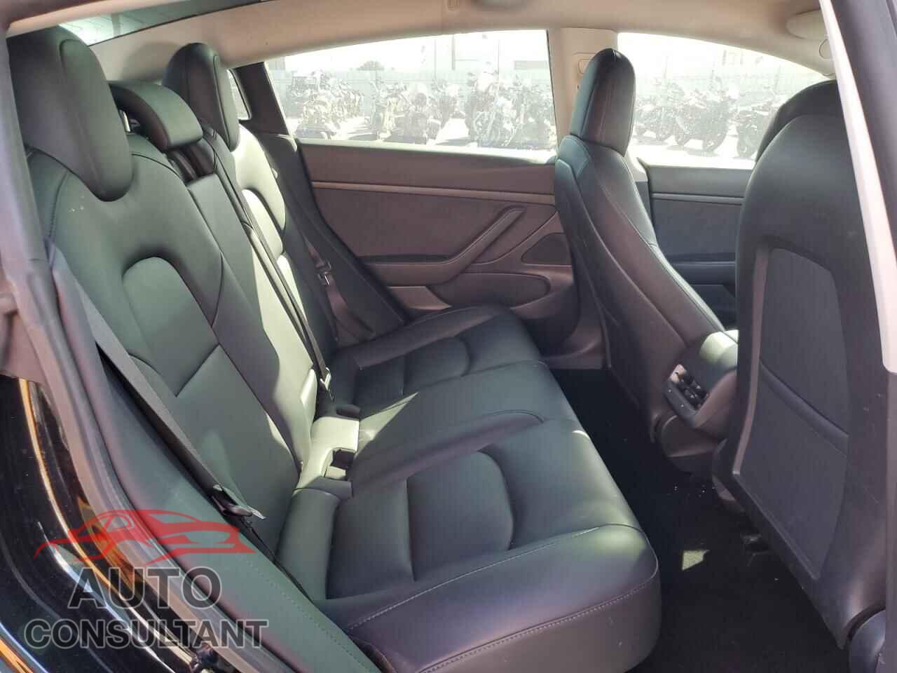 TESLA MODEL 3 2020 - 5YJ3E1EAXLF657349