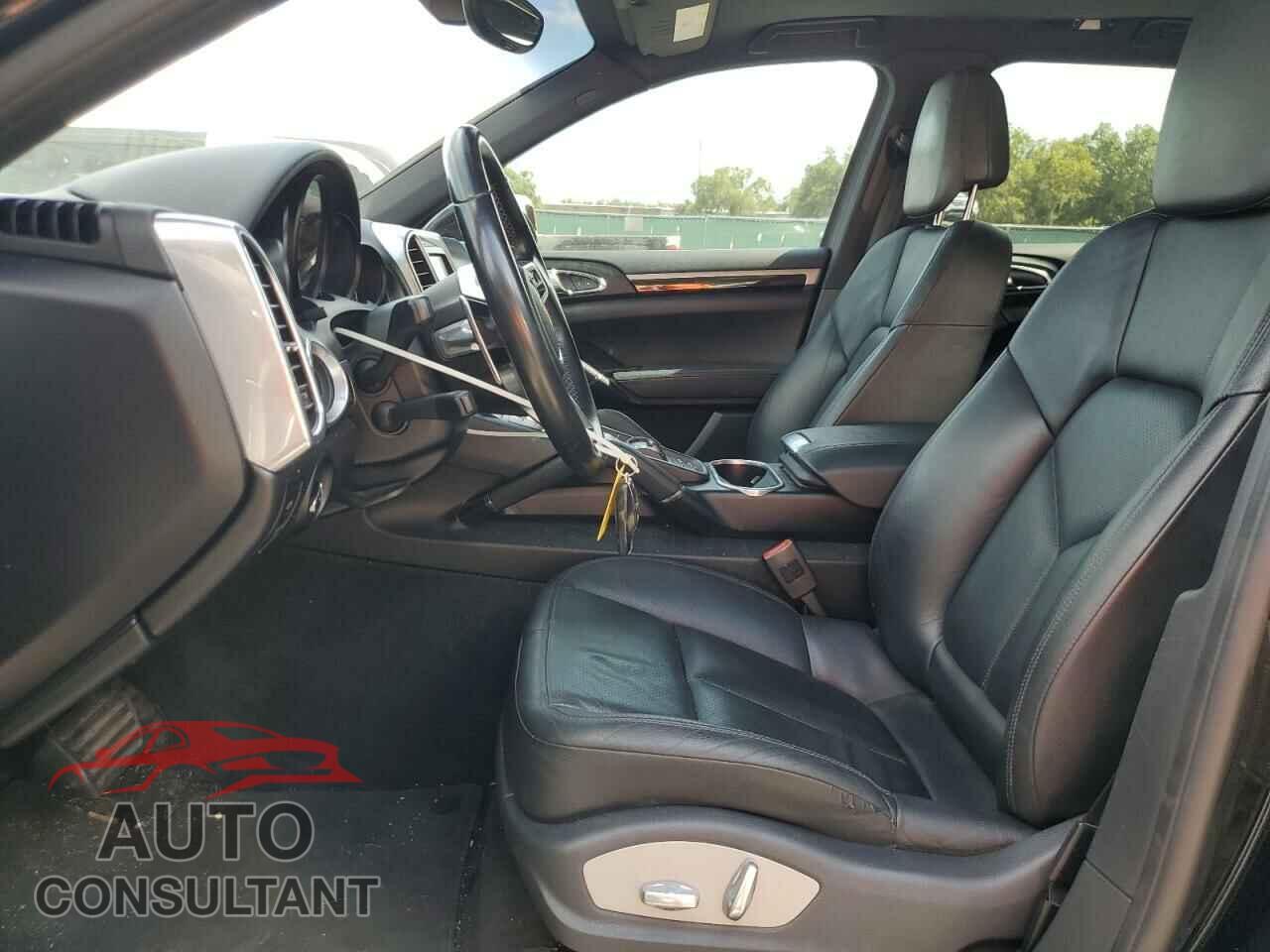 PORSCHE CAYENNE 2016 - WP1AA2A20GKA10540