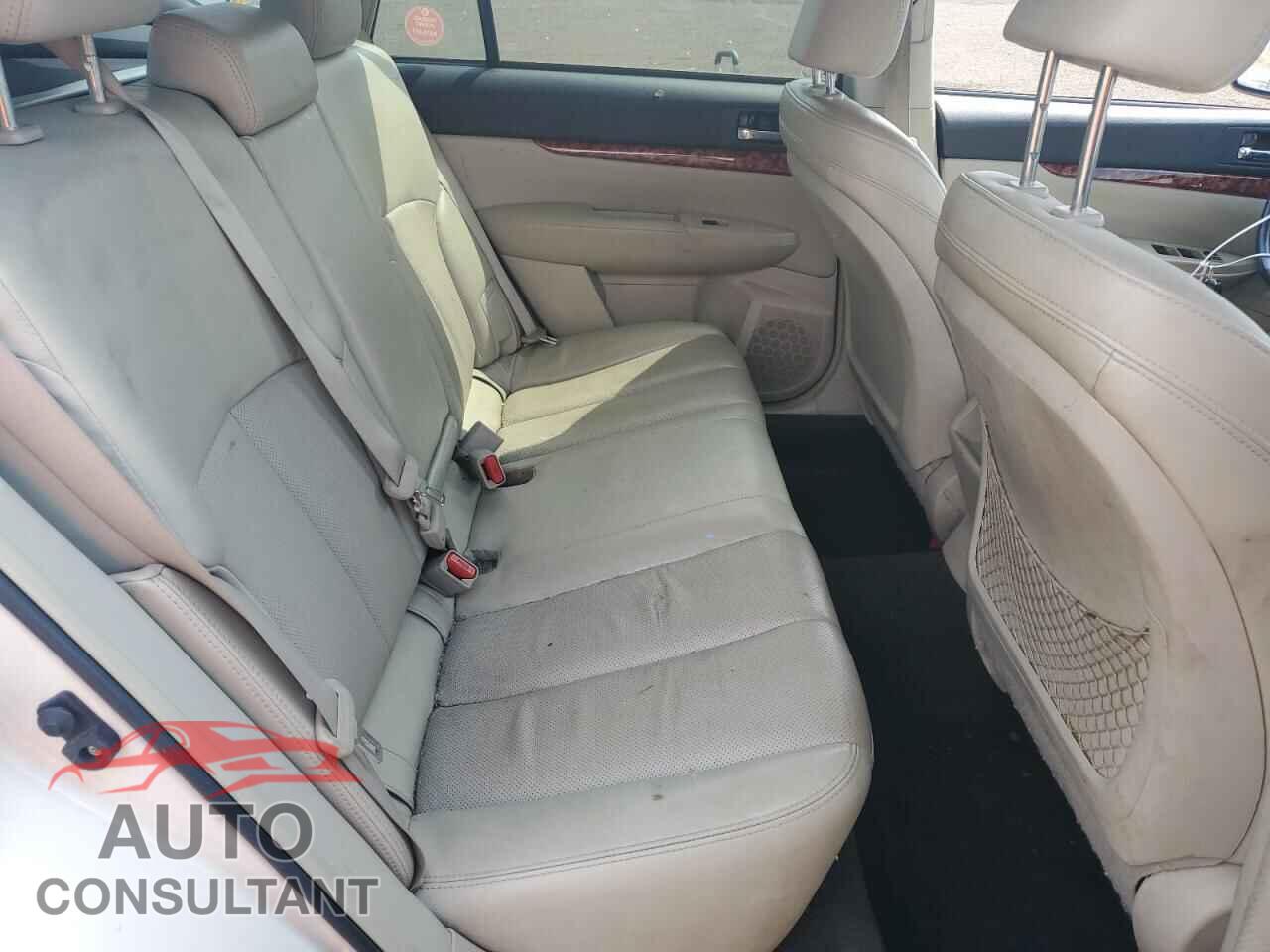 SUBARU OUTBACK 2011 - 4S4BRBKC9B3434044