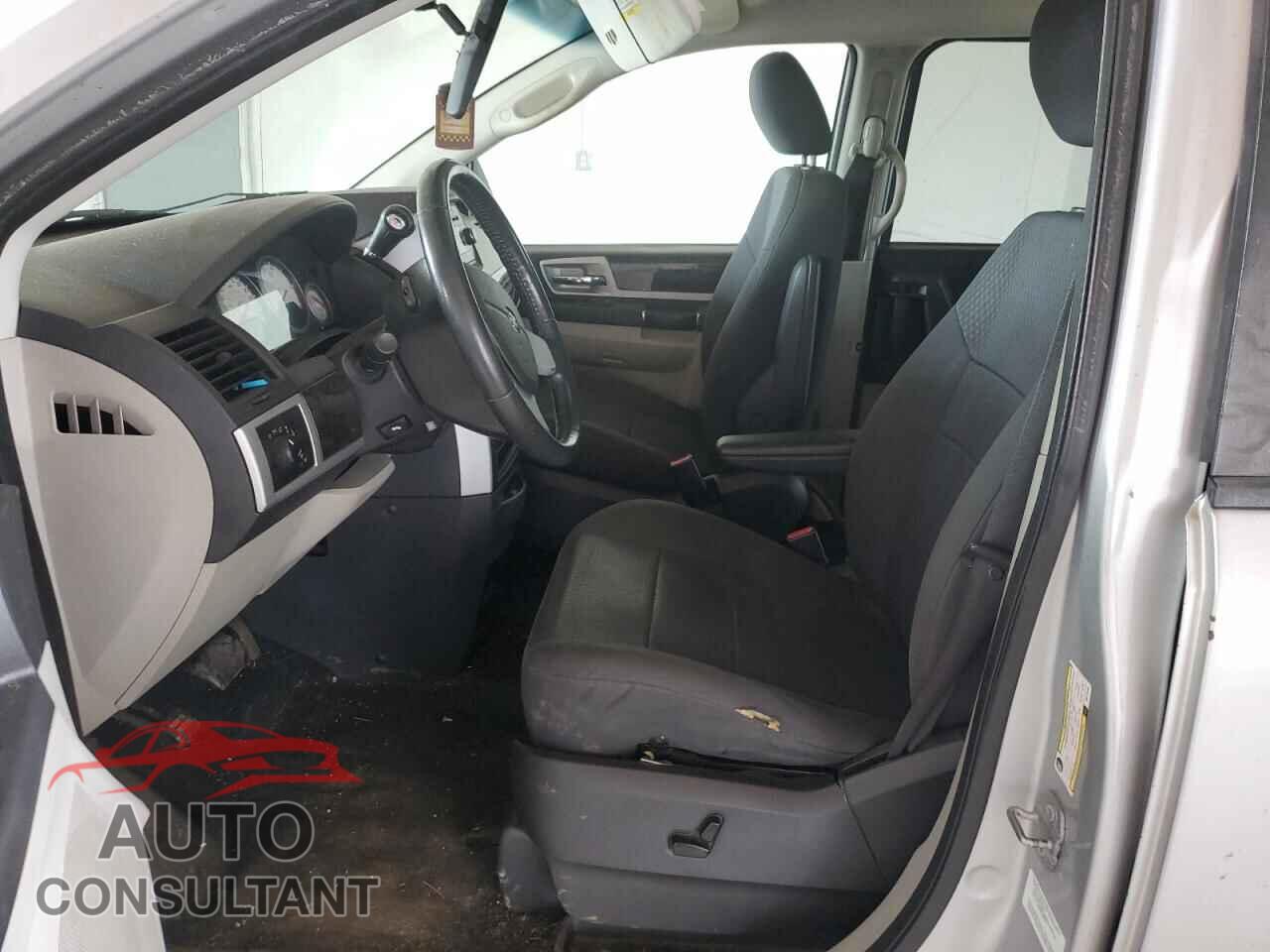 DODGE CARAVAN 2010 - 2D4RN5D12AR119140