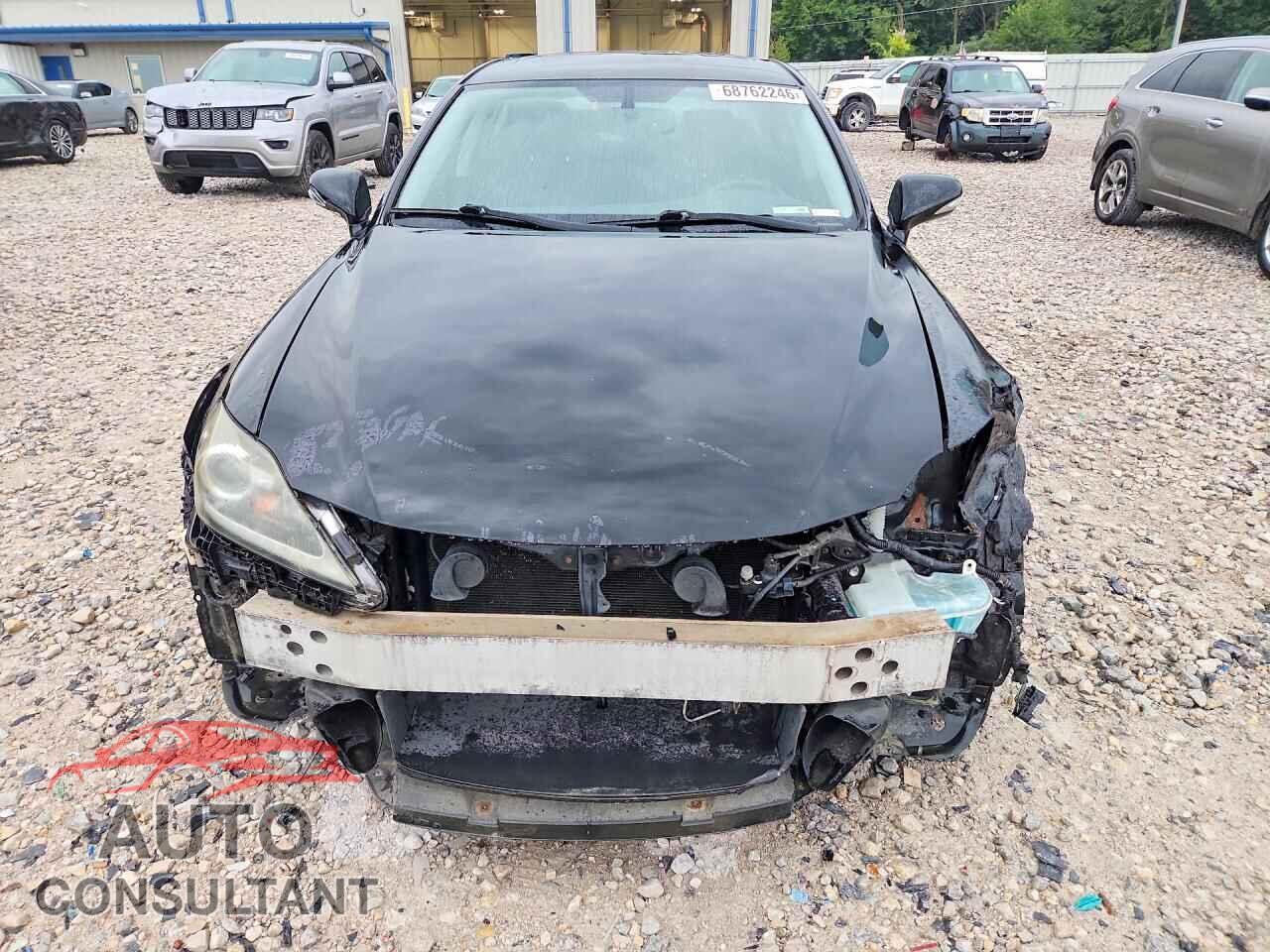 LEXUS IS 2012 - JTHCF5C20C5060307