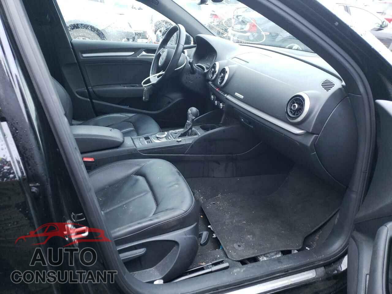 AUDI A3 2017 - WAUB8GFFXH1041759