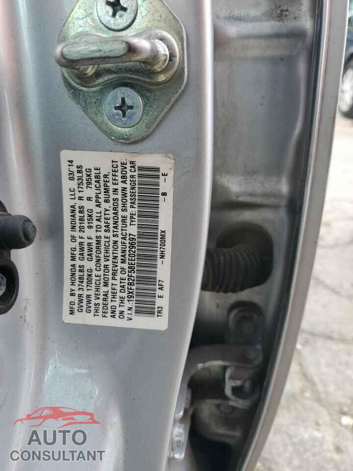 HONDA CIVIC 2014 - 19XFB2F58EE029697