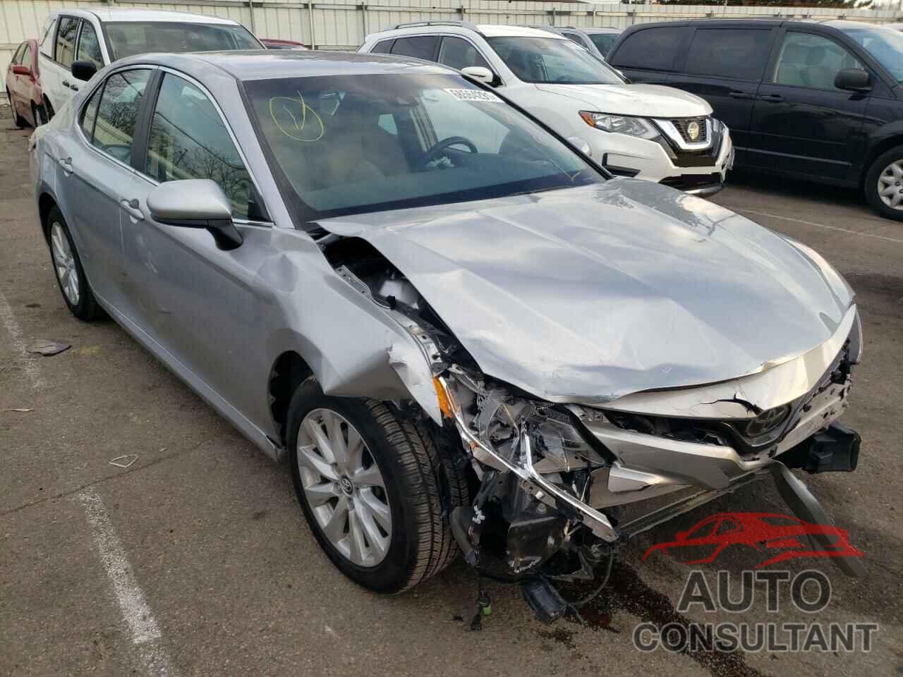 TOYOTA CAMRY 2018 - 4T1B11HK6JU131327