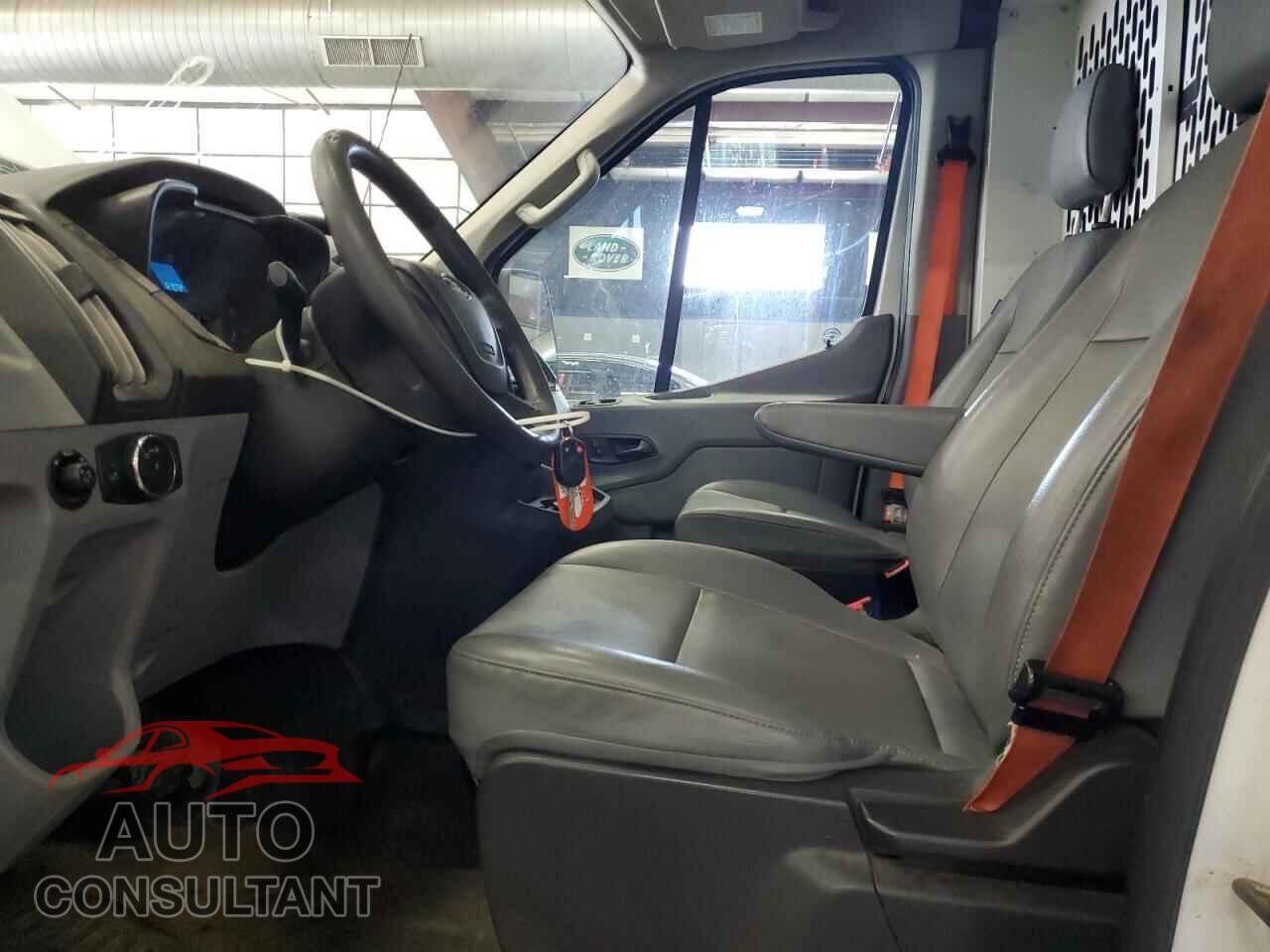 FORD TRANSIT 2019 - 1FTYE2CM8KKB32476