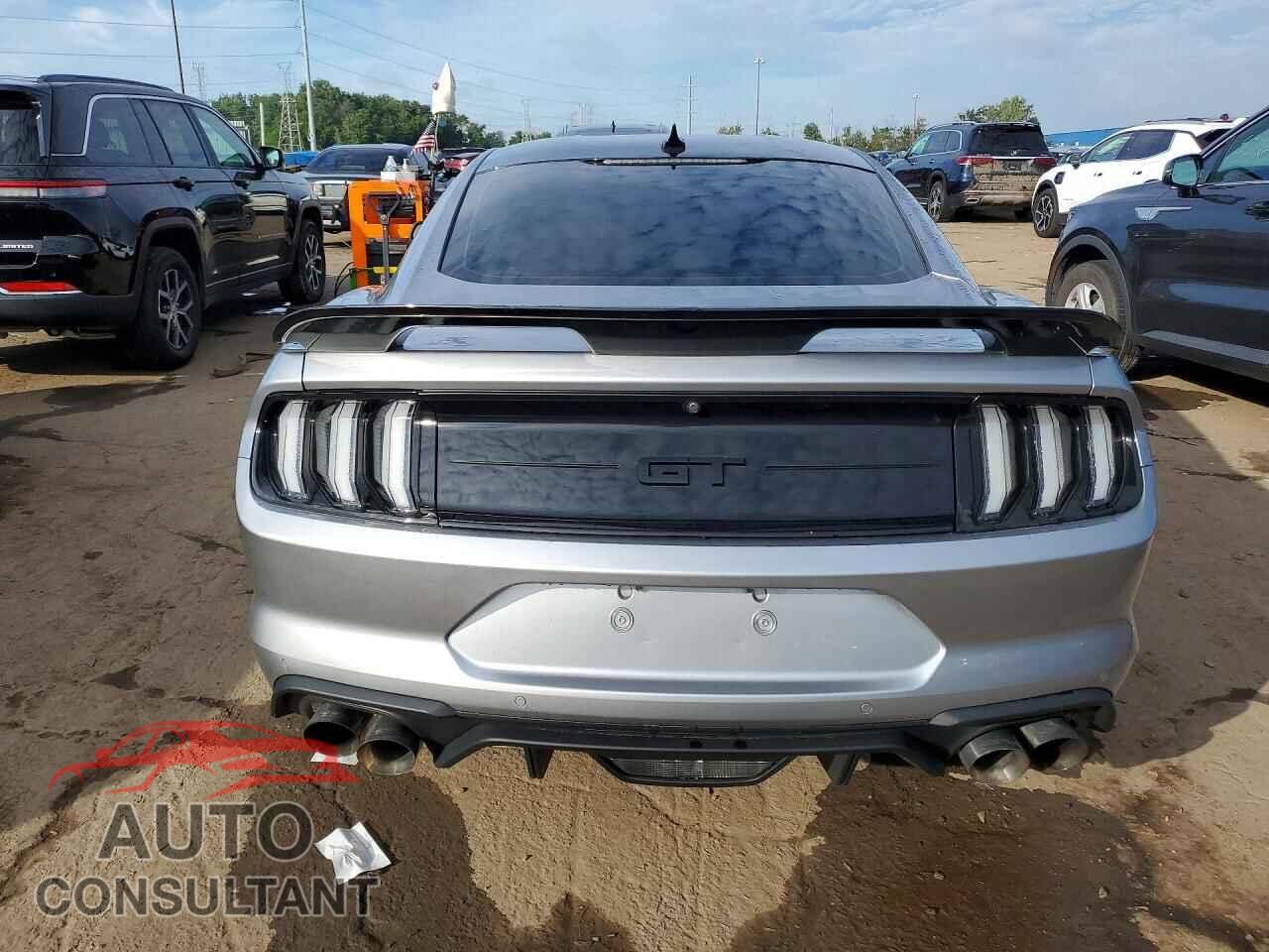 FORD MUSTANG 2021 - 1FA6P8CF3M5117736