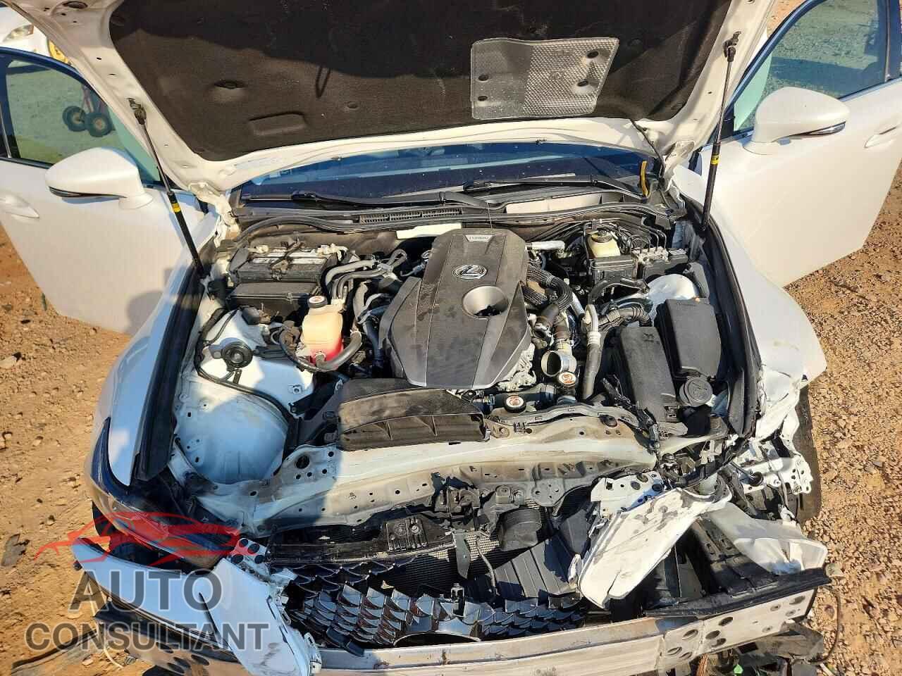 LEXUS IS 2018 - JTHBA1D24J5066237
