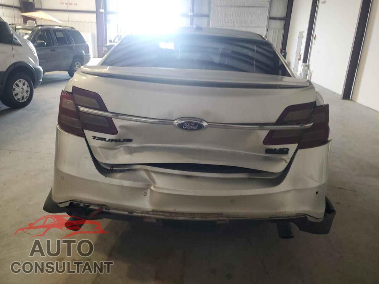 FORD TAURUS 2013 - 1FAHP2KT1DG173045
