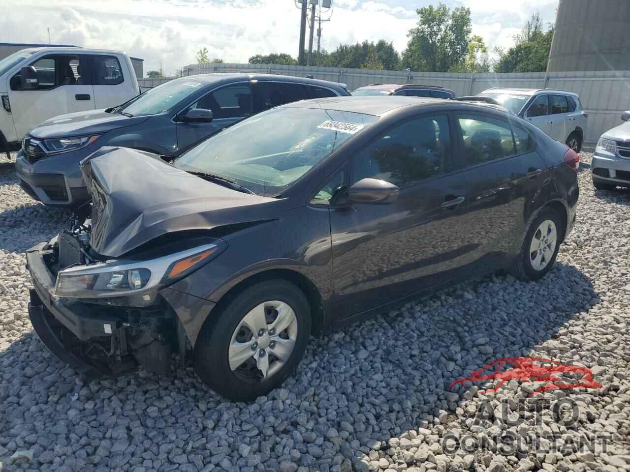 KIA FORTE 2018 - 3KPFK4A74JE197206