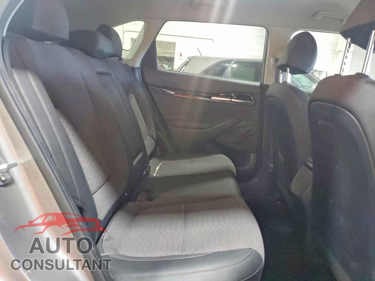 KIA SELTOS 2021 - KNDEUCAA3M7115451