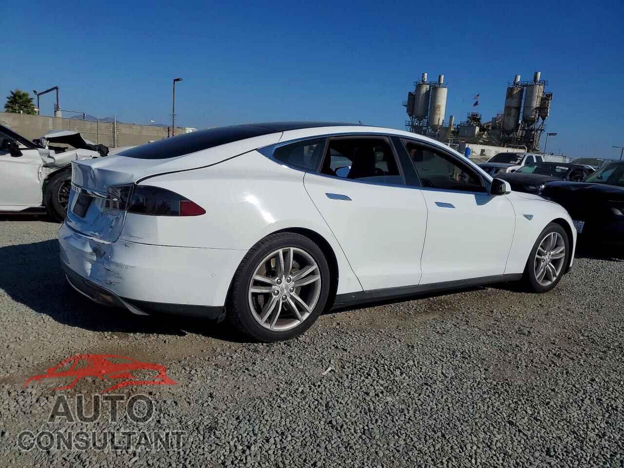 TESLA MODEL S 2014 - 5YJSA1H11EFP63291
