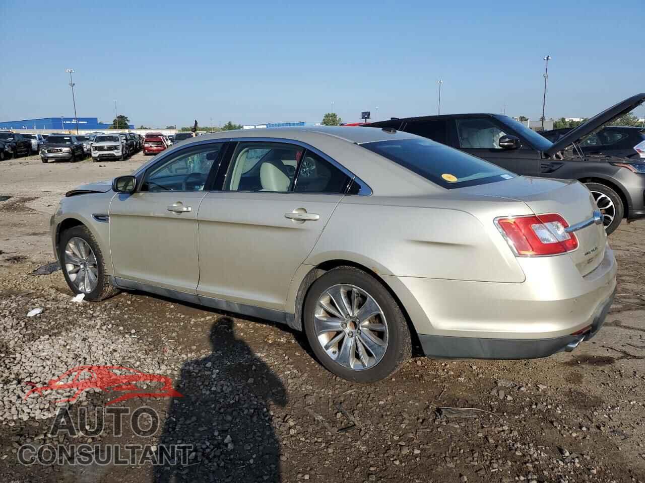 FORD TAURUS 2010 - 1FAHP2FW8AG165167