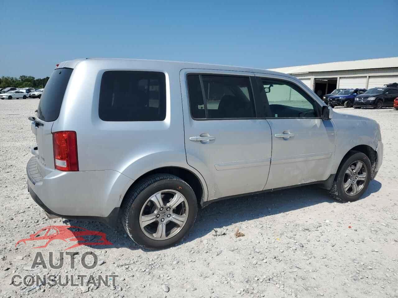 HONDA PILOT 2013 - 5FNYF4H66DB031276
