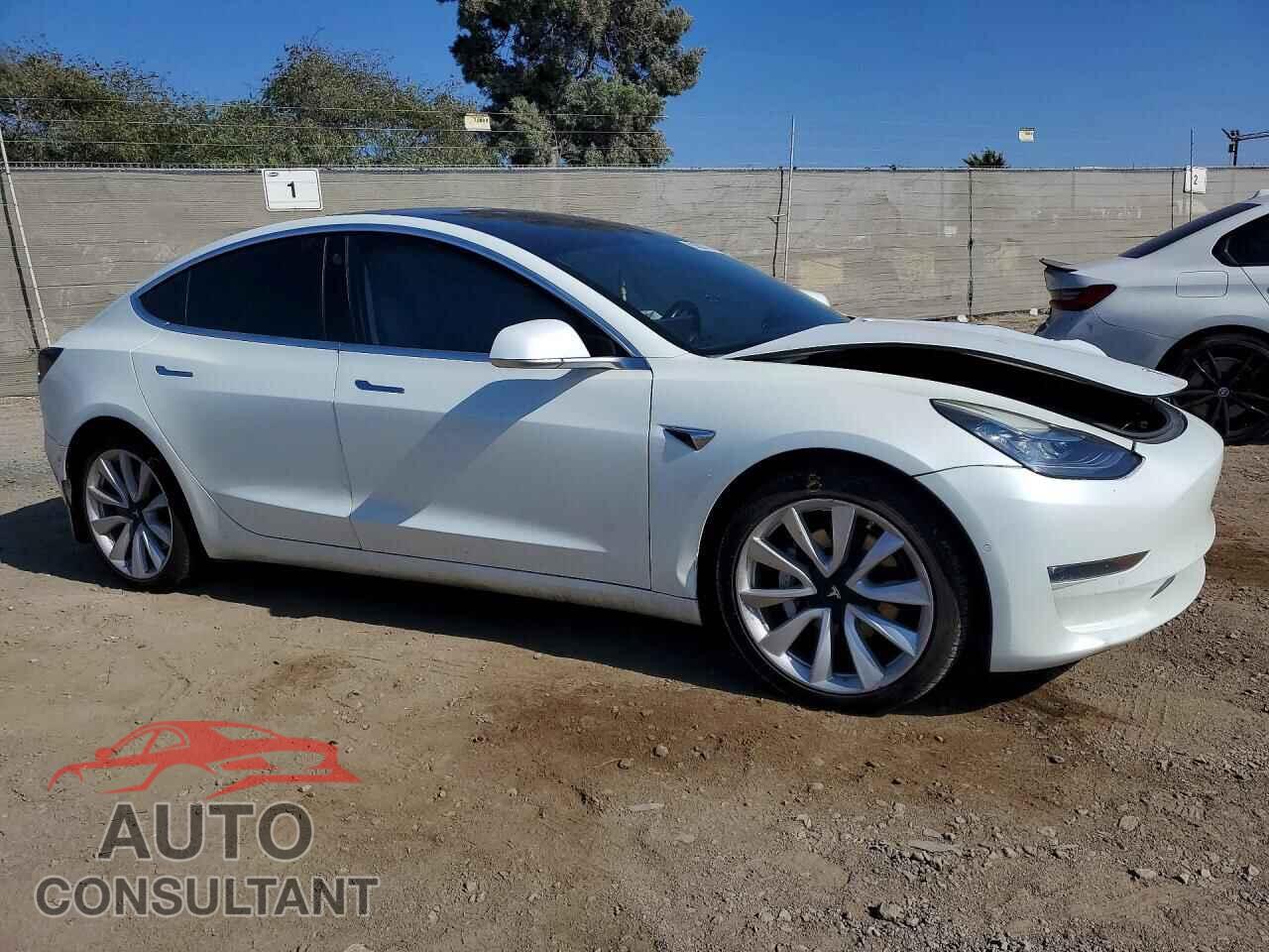 TESLA MODEL 3 2018 - 5YJ3E1EA0JF051166