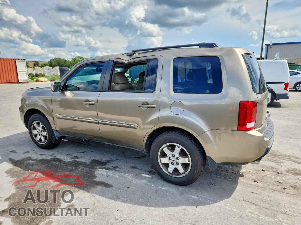 HONDA PILOT 2011 - 5FNYF3H9XBB043058
