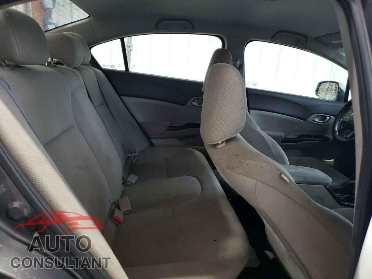 HONDA CIVIC 2012 - 2HGFB2F52CH586401