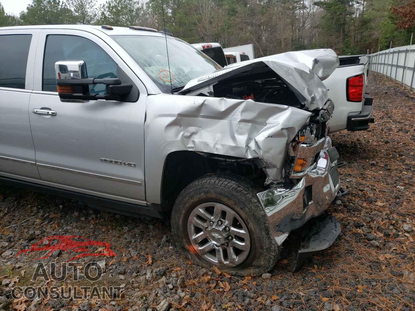 CHEVROLET SILVERADO 2016 - 1GC1KWE83GF124593