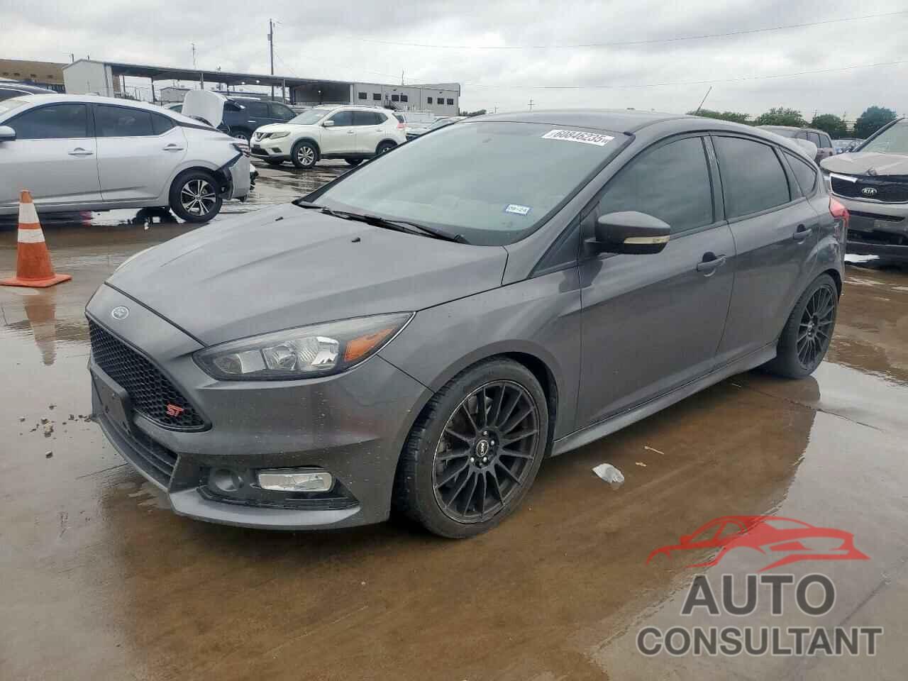 FORD FOCUS 2018 - 1FADP3L98JL332556