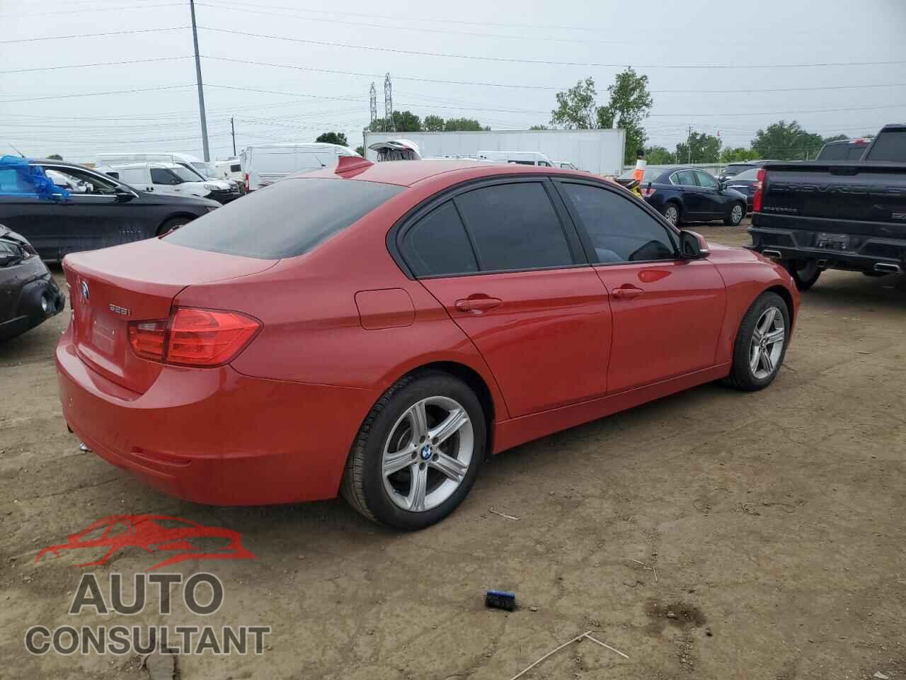BMW 3 SERIES 2013 - WBA3B5G51DNS04835