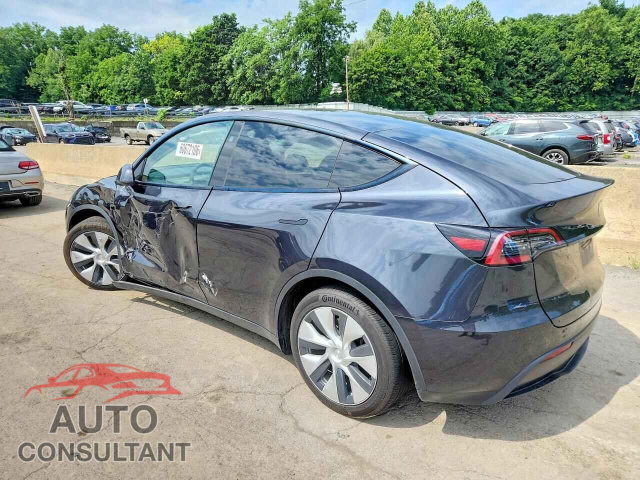 TESLA MODEL Y 2024 - 7SAYGDED4RF027866