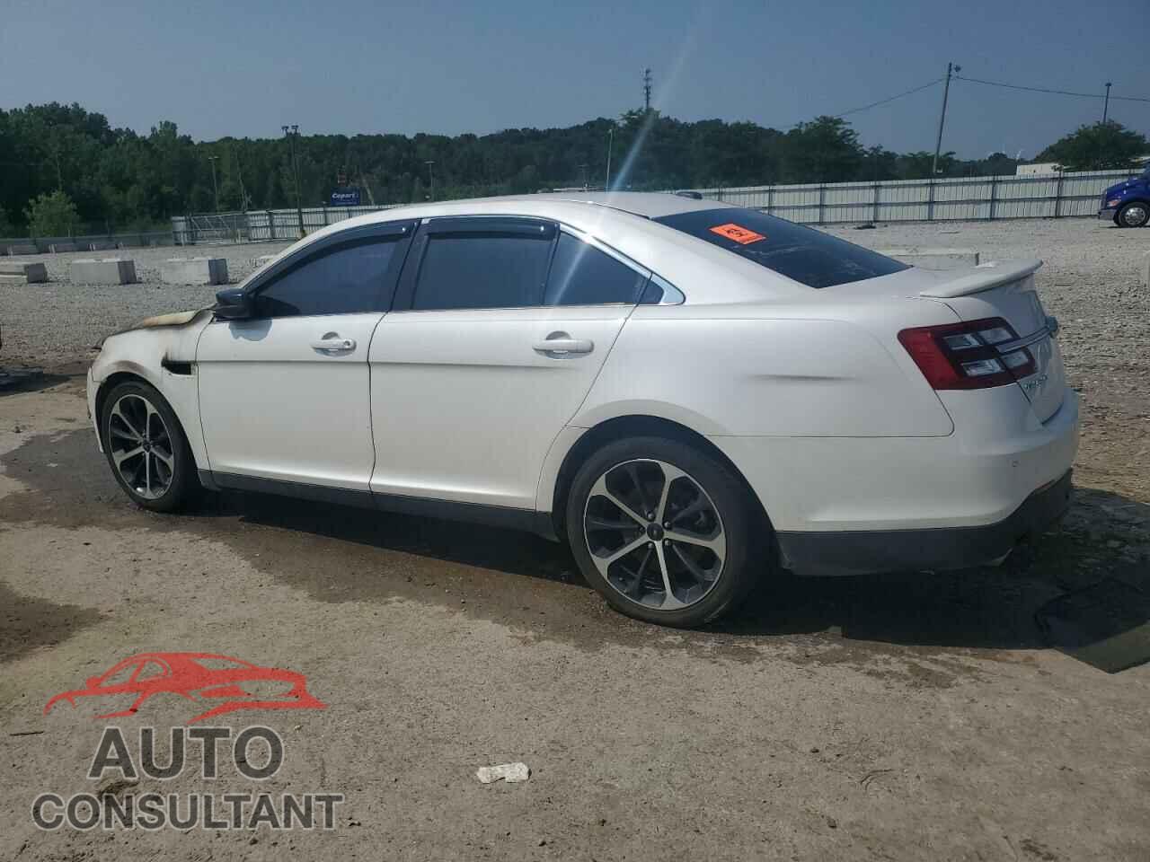 FORD TAURUS 2015 - 1FAHP2KT4FG199397