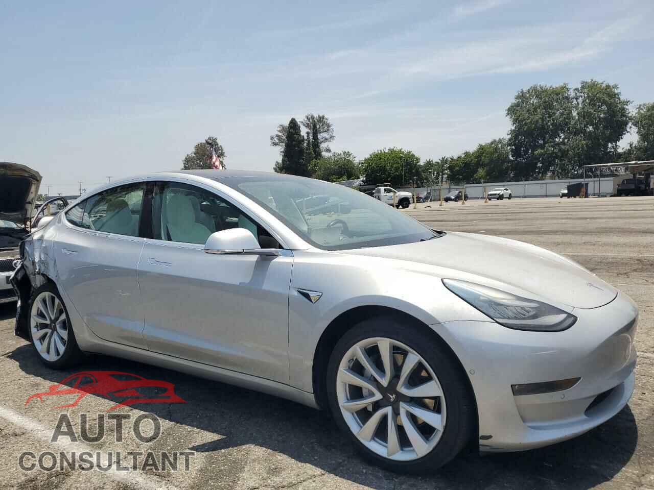 TESLA MODEL 3 2018 - 5YJ3E1EB8JF100574