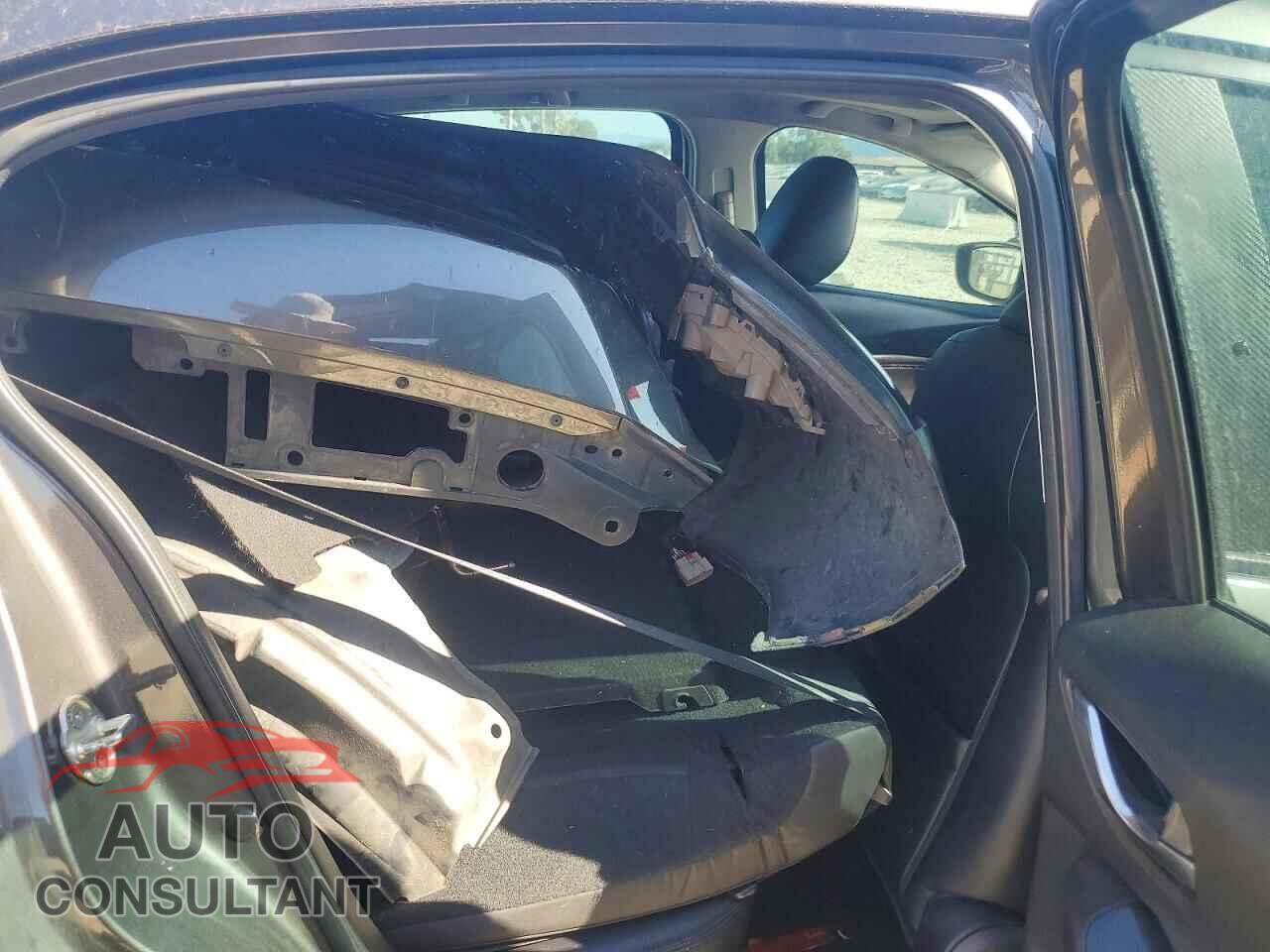 MAZDA 3 2017 - 3MZBN1L38HM128403