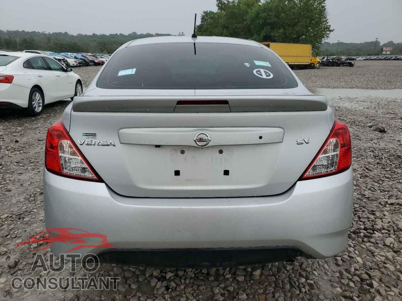 NISSAN VERSA 2019 - 3N1CN7AP3KL844643