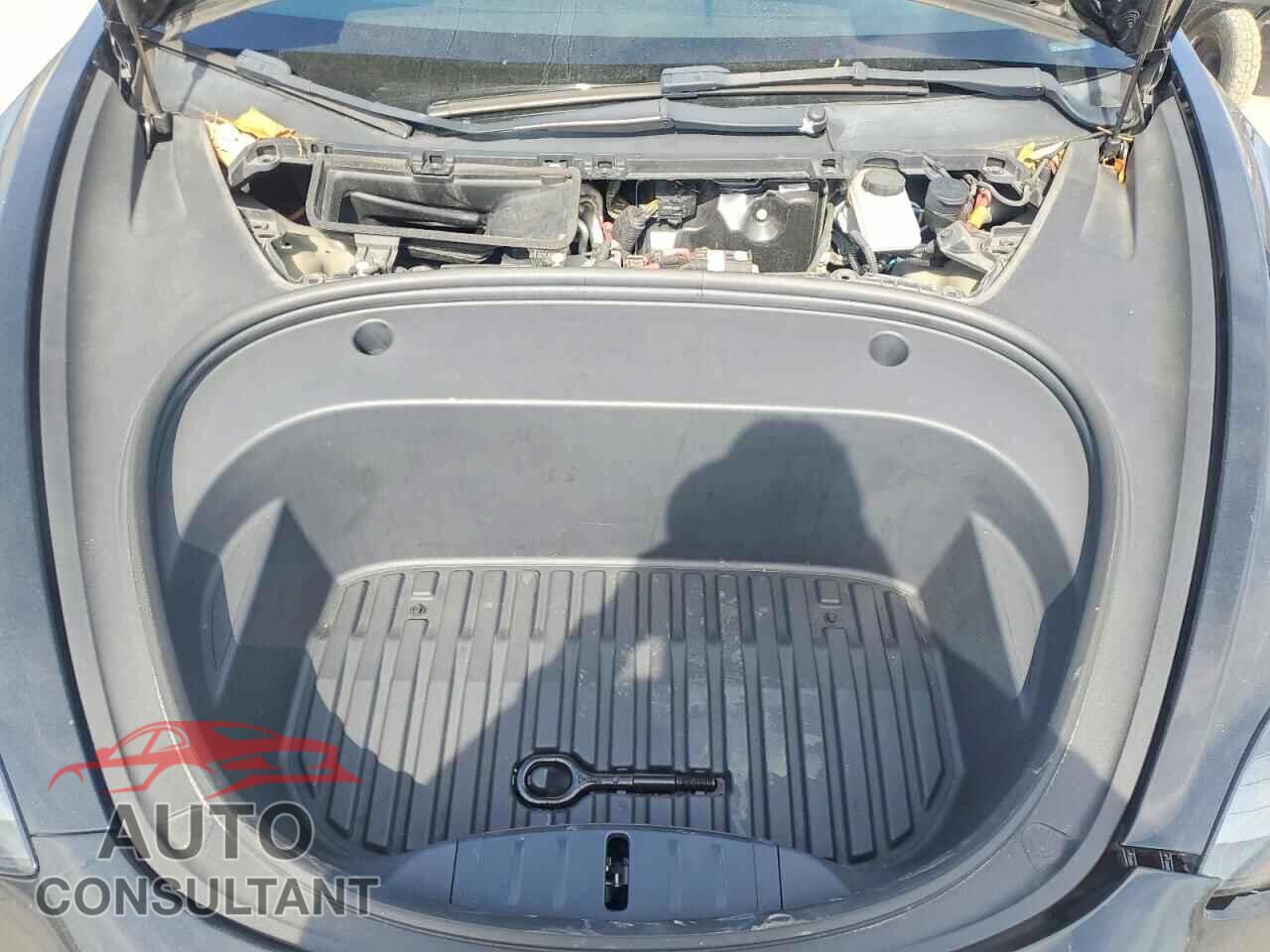TESLA MODEL 3 2023 - 5YJ3E1EA0PF456887