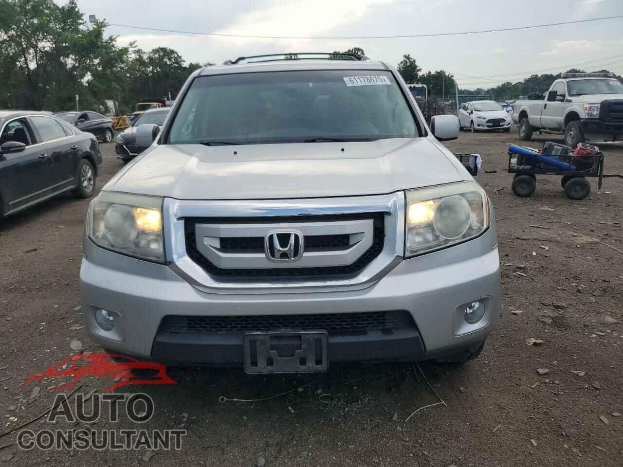 HONDA PILOT 2011 - 5FNYF4H67BB007954