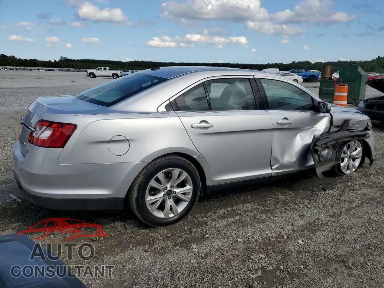 FORD TAURUS 2011 - 1FAHP2EW2BG183974