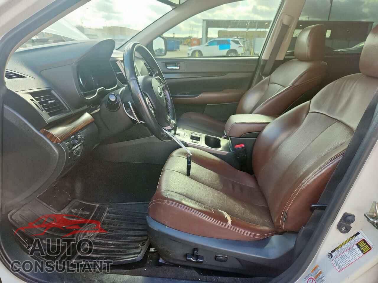 SUBARU OUTBACK 2014 - 4S4BRCPC8E3285743