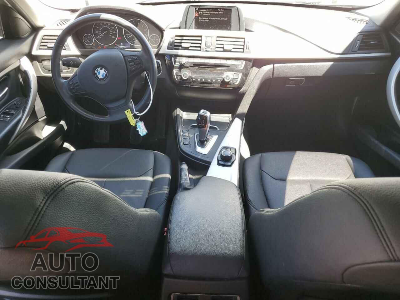 BMW 3 SERIES 2016 - WBA8A9C5XGK615744