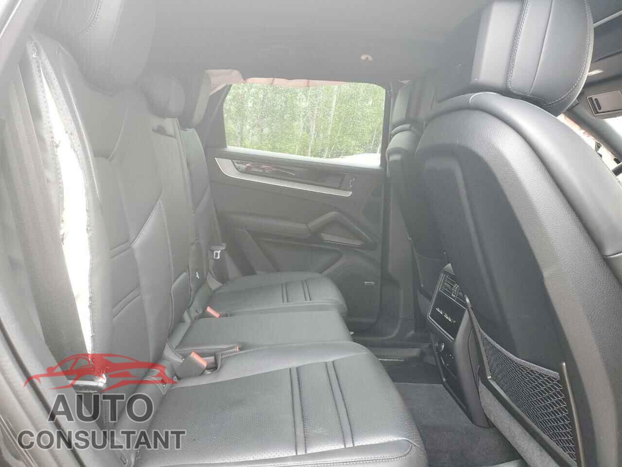 PORSCHE CAYENNE 2024 - WP1AA2AY3RDA12276