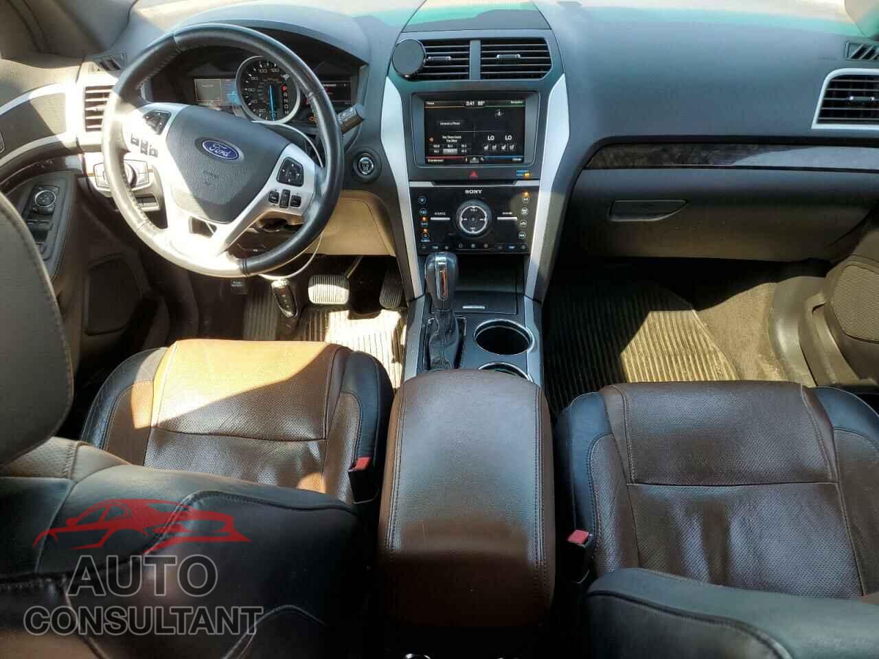 FORD EXPLORER 2011 - 1FMHK8F84BGA15583