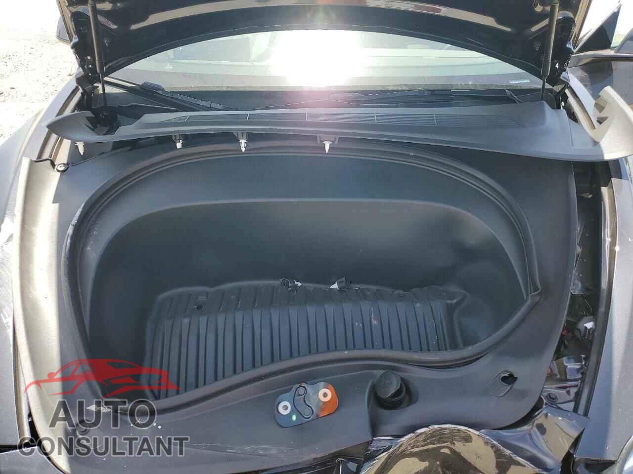 TESLA MODEL 3 2026 - 5YJ3E1EAXTF142318