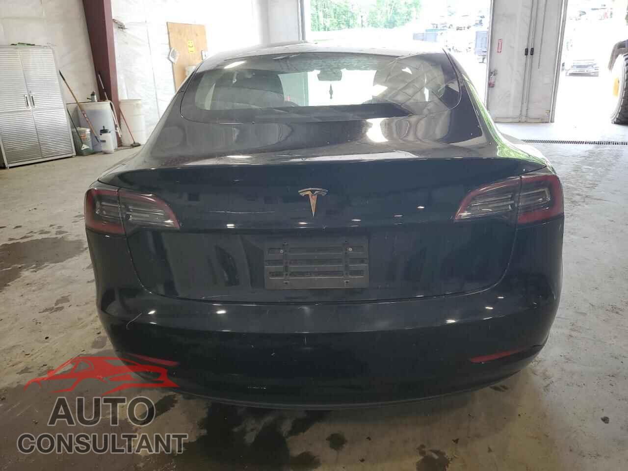 TESLA MODEL 3 2019 - 5YJ3E1EA2KF296472
