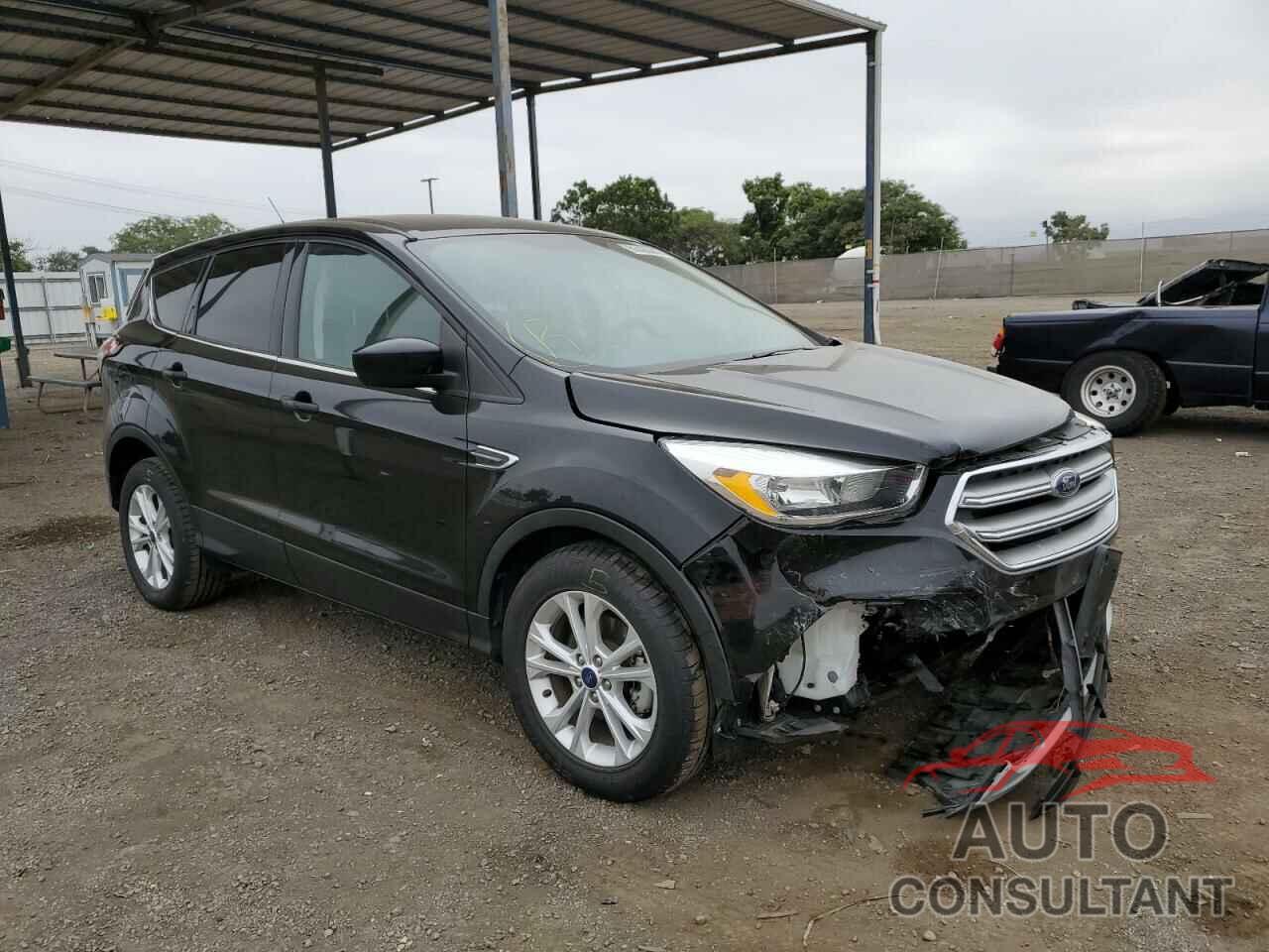 FORD ESCAPE 2017 - 1FMCU0GD0HUE09027