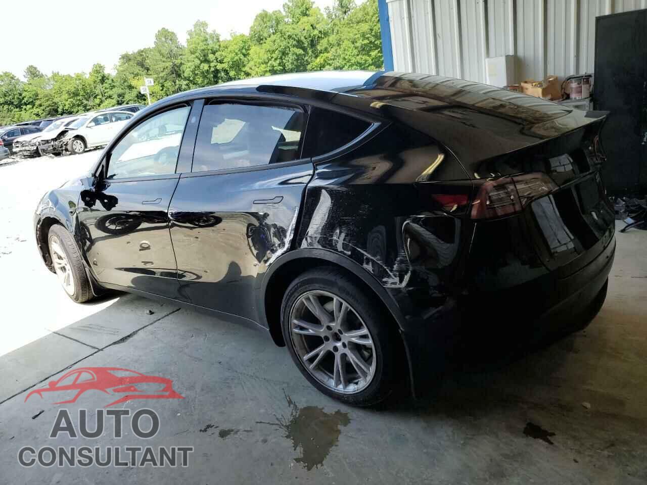 TESLA MODEL Y 2024 - 7SAYGDEEXRF072397