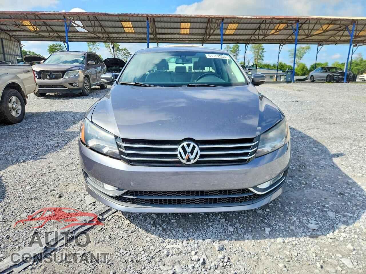 VOLKSWAGEN PASSAT 2015 - 1VWAS7A38FC071306