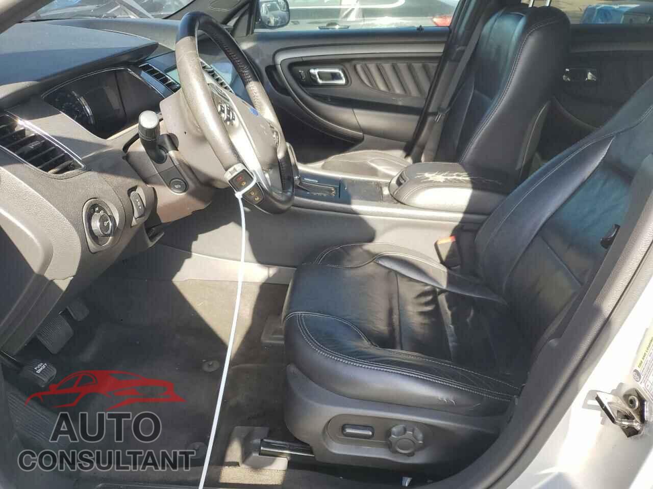 FORD TAURUS 2015 - 1FAHP2E88FG148699